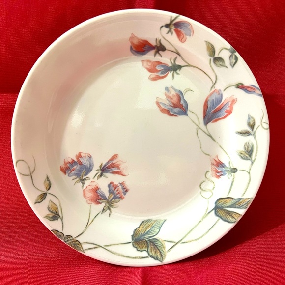 17 Corelle Floral Set - Picture 3 of 7